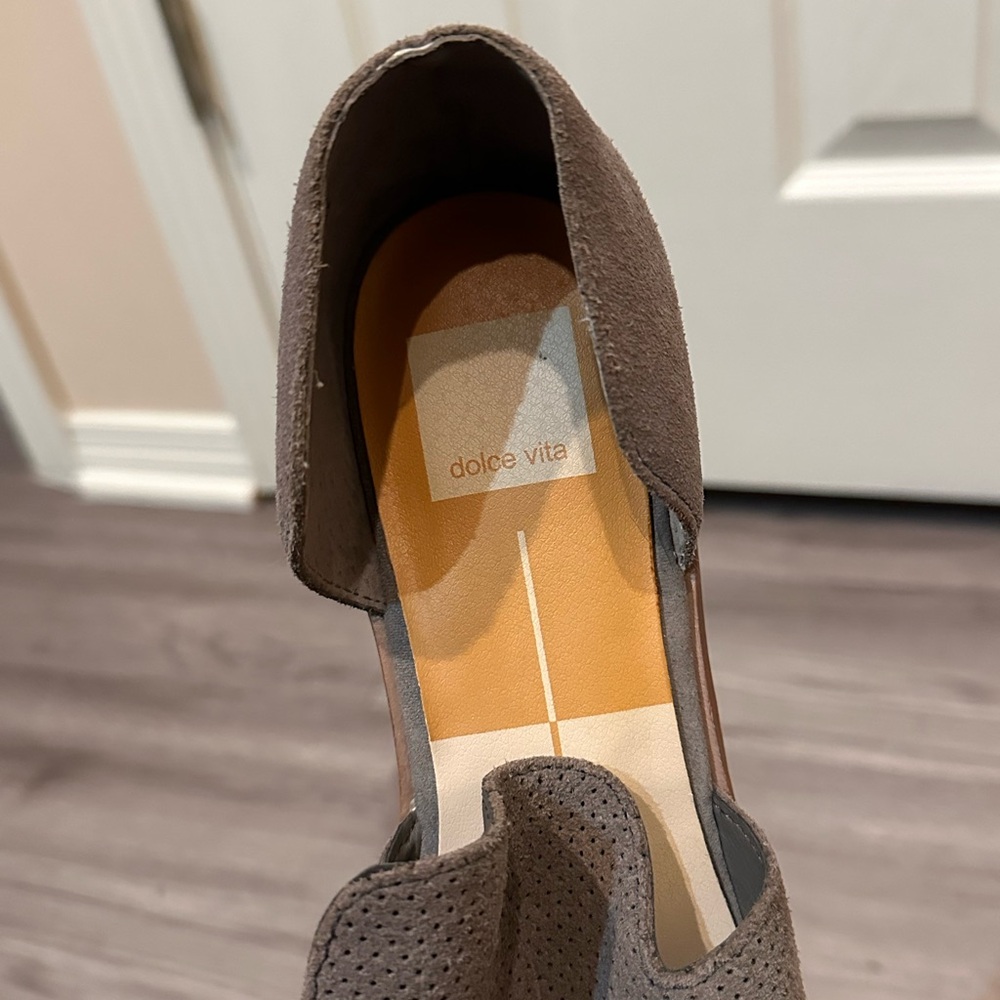 Dole Vita slip-on loafers
